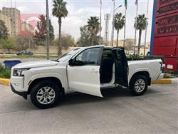 نيسان فرونتر